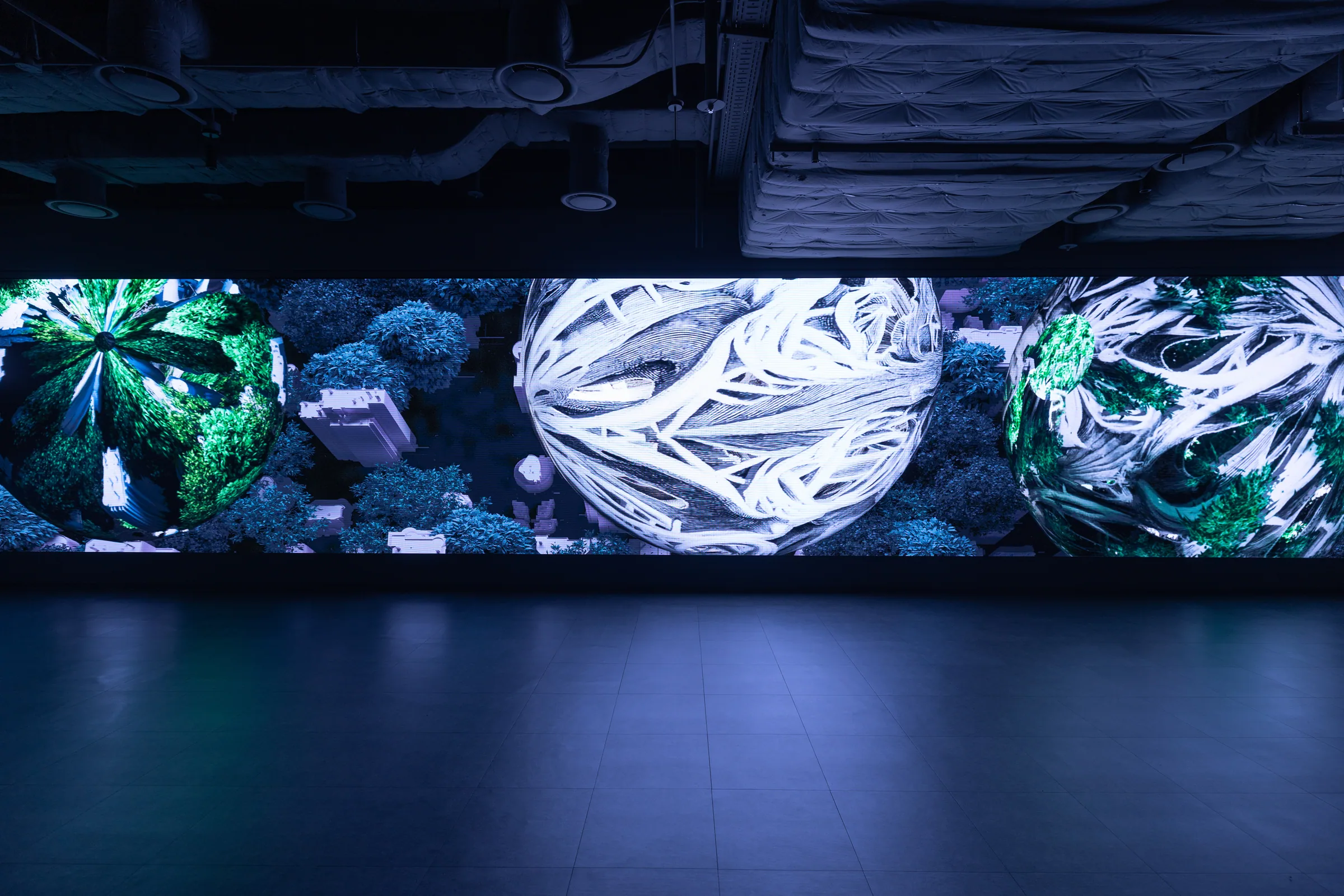 Yiyun Kang, Technosphere (2026) — single-channel video, sound, 2'07. Algorithmically self-propagating urban structures condensed into spheres.