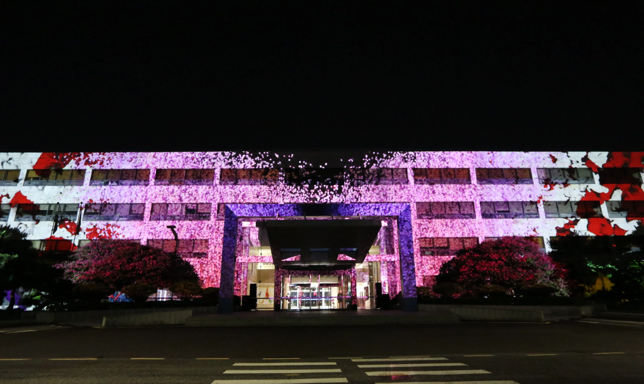 Biosphere: JENGA (2024) by Minhyeok Seo, Junyeong Im — Site-specific Projection mapping 4 '30" projection, Two Channel Audio; image 4 of 11