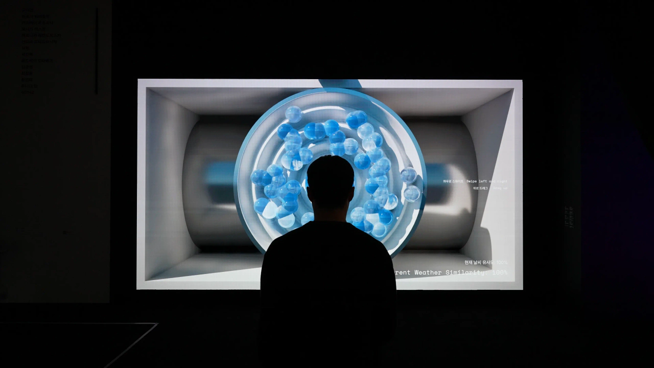 Goldilocks (2025) by Intae Hwang — Real-time Participatory Data Artwork (Large LED Display, Sound); image 6 of 9